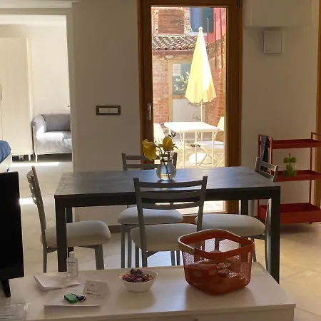 Tre Archi Con Corte Privata 아파트