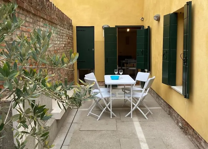 Tre Archi Con Corte Privata
