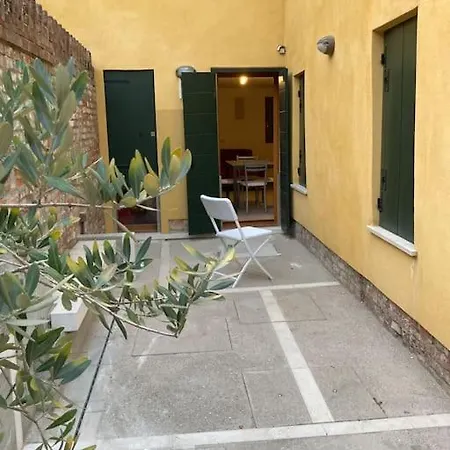 Tre Archi Con Corte Privata *